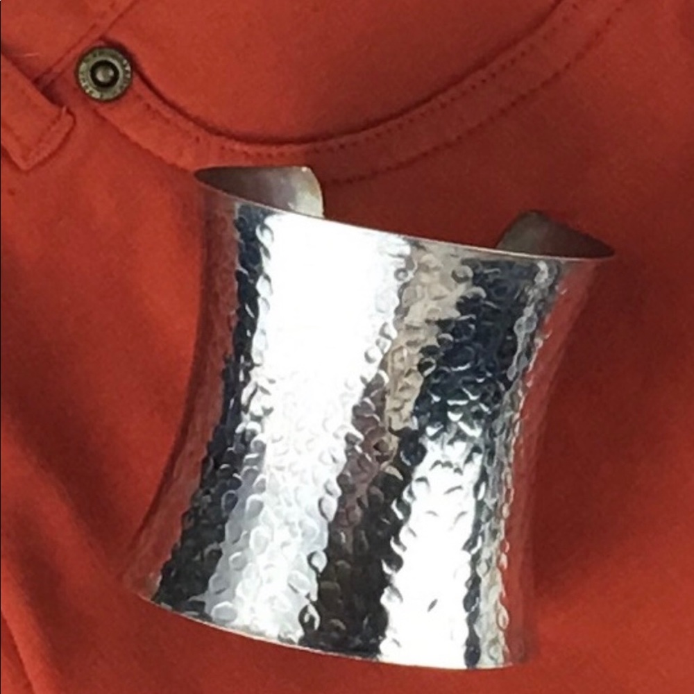 Statement cuff bracelet - Picture 4 of 6